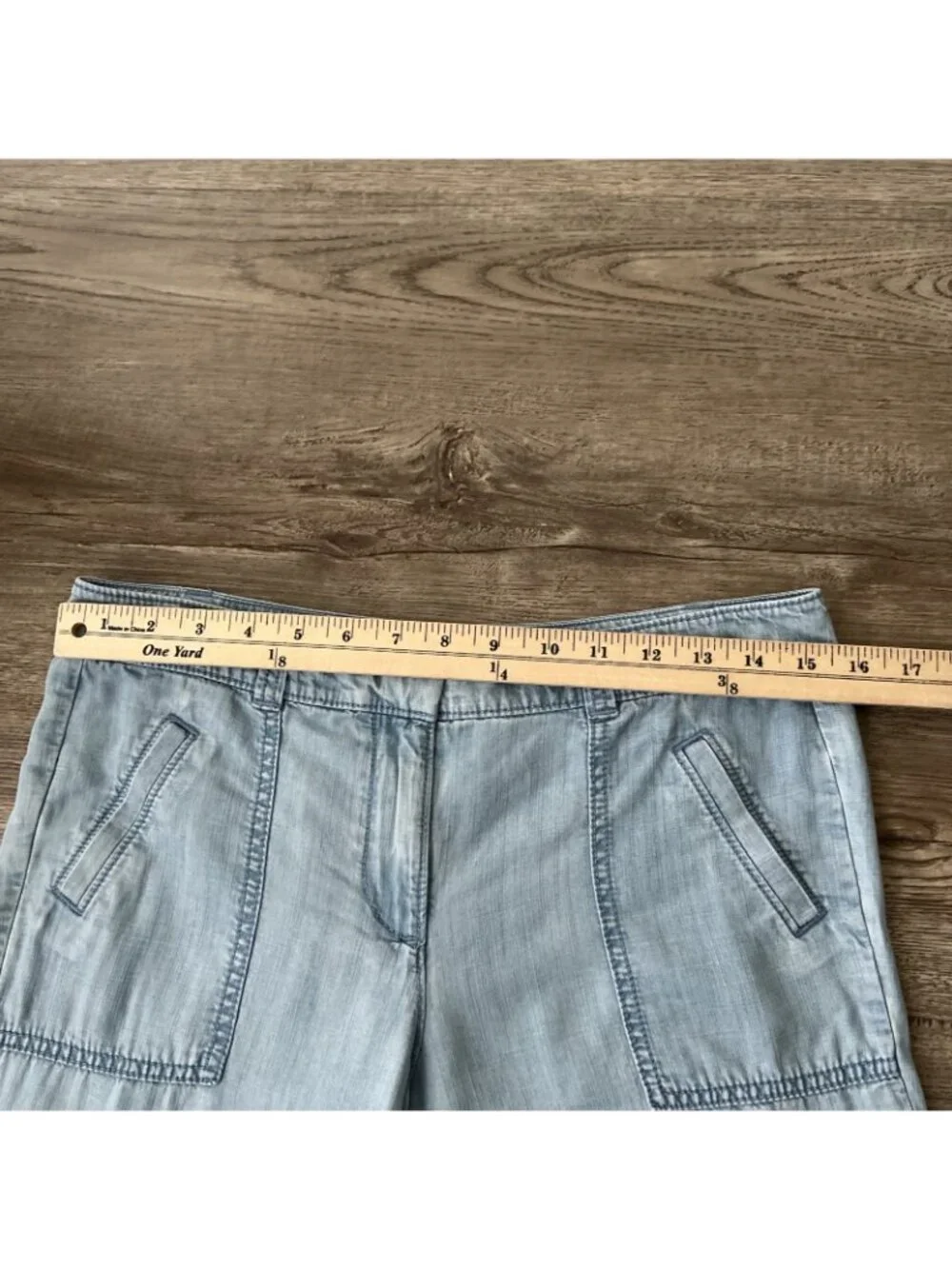 LOFT Lyocell Jogger Light Wash Blue Ankle Cuffed Womens 4